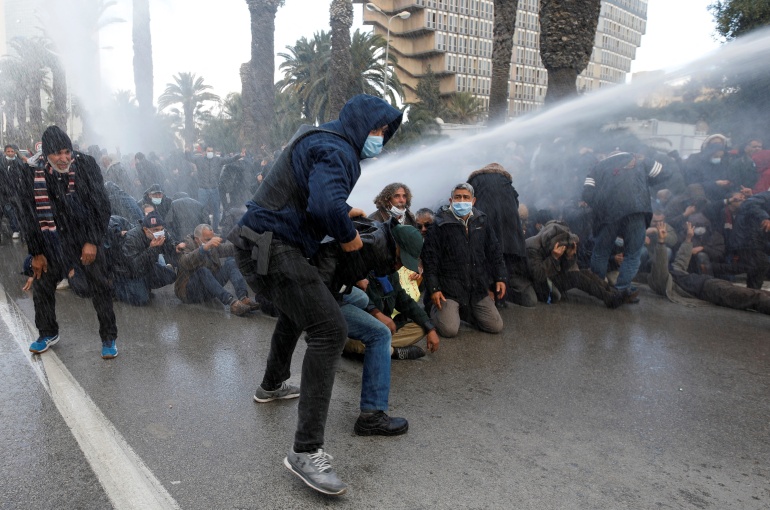 مظاهرات ضد الرئيس التونسي في ذكرى سقوط ديكتاتورية بن علي